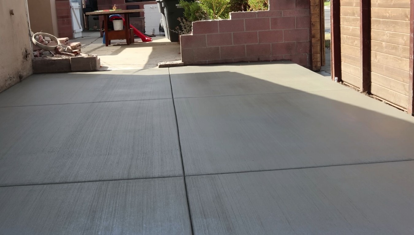 Smooth finished concrete patio installed in Jackson, MS